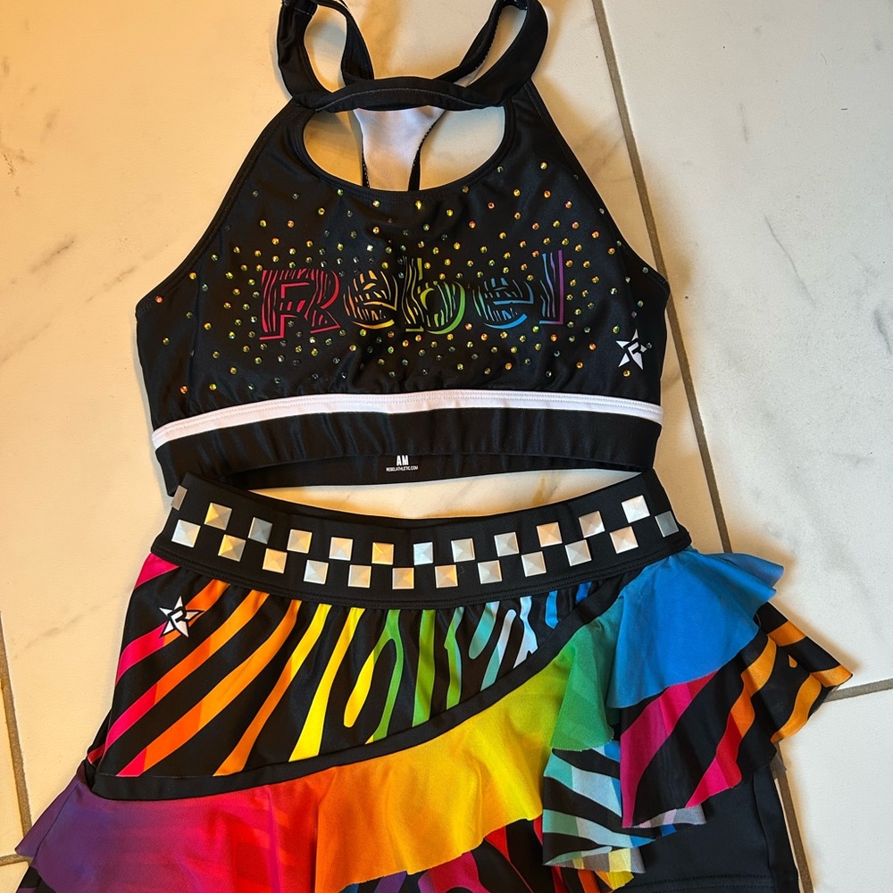 Rebel athletic set